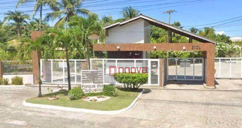 Casa Quatro Quartos para Venda em Lauro de Freitas