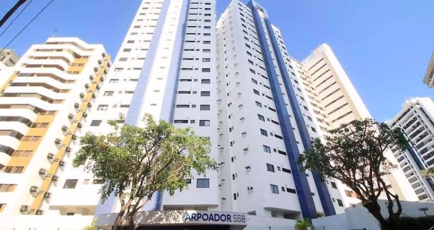 Apartamento Três Quartos para Venda no Aquárius.