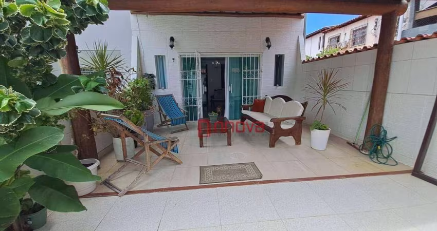 Casa Quatro Quartos para Venda em Stella Maris