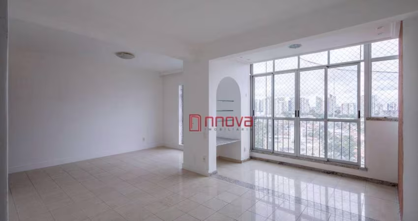 Apartamento com 3 dormitórios, 120 m² - Itaigara