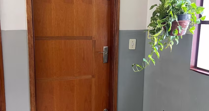 Excelente apartamento no Osvaldo Rezende