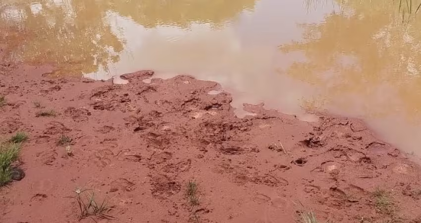 Fazenda  25km de Campina Verde