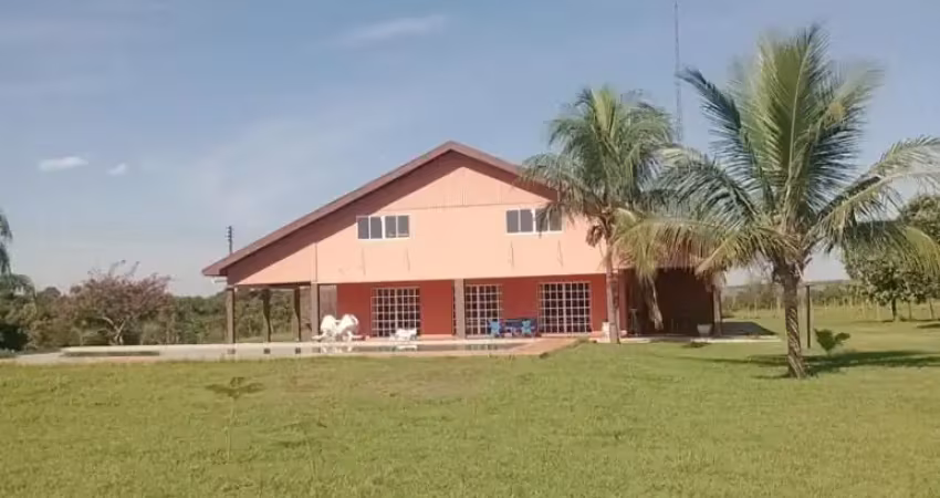 Vende-se fazenda de terra mista e cultura em paranaíba