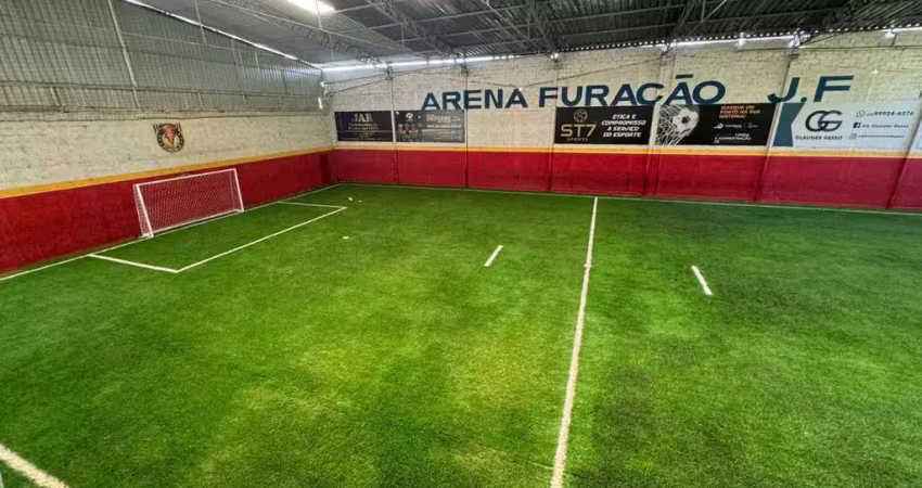 Quadra society e galpão 957 m² por r$ 1.050.000 - santa maria - juiz de fora/mg