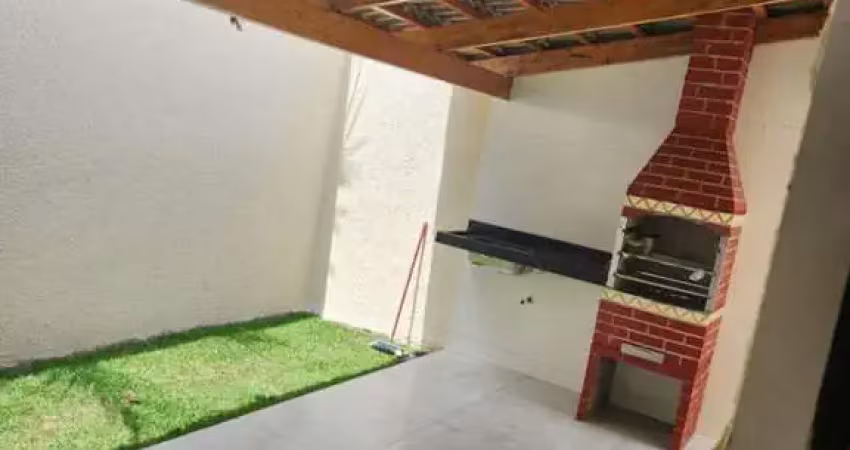 Casa à venda na Rua 2-B, sn, Setor Garavelo, Goiânia
