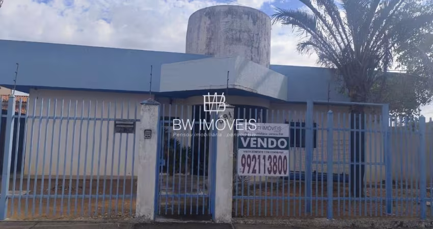 Área Residencial/Comercial em Santa Genoveva, Goiânia/GO, 1956 m², Próximo ao aeroporto