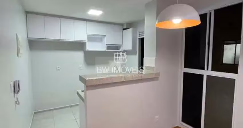 Gran club - apartamento, 2q, 1 banheiro, reformado / modificado, 1 vg de garagem