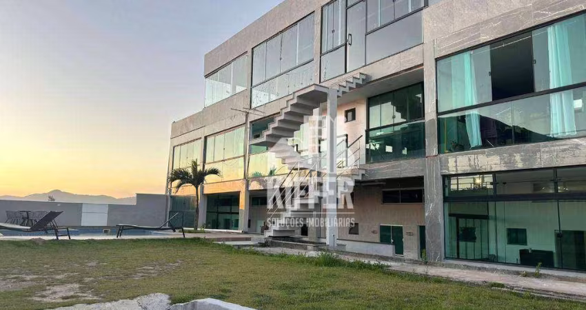 Flat com 1 quarto à venda, 27 m² por R$ 219.999 - Itaipuaçu - Maricá/RJ