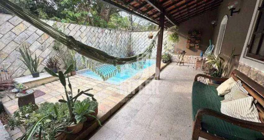 Casa com 3 quartos à venda na Rua Maria Isabel Bolckau, 9, Maravista, Niterói