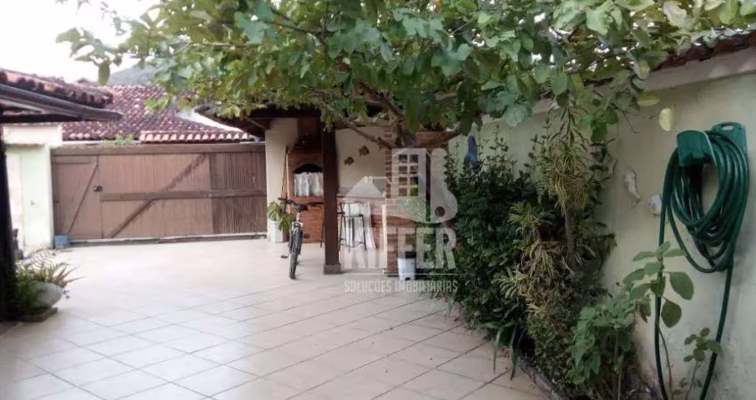 Kiffer ferreira anuncia: casa com 3 quartos, suíte, piscina e churrasqueira – serra grande, niterói/rj