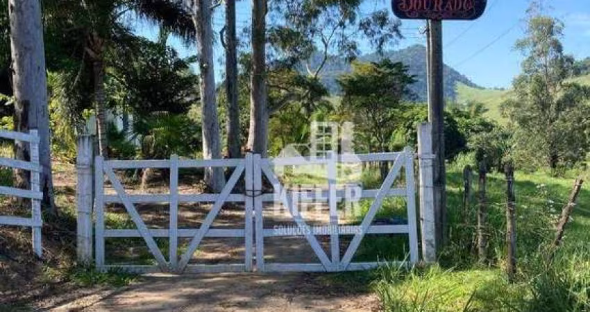 Sítio com 4 dormitórios à venda, 205000 m² por R$ 1.300.000,00 - Centro - Conceição de Macabu/RJ