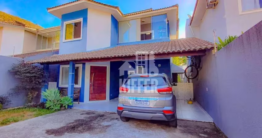 Casa alto padrão com 3 suítes, piscina e área gourmet em itaipu