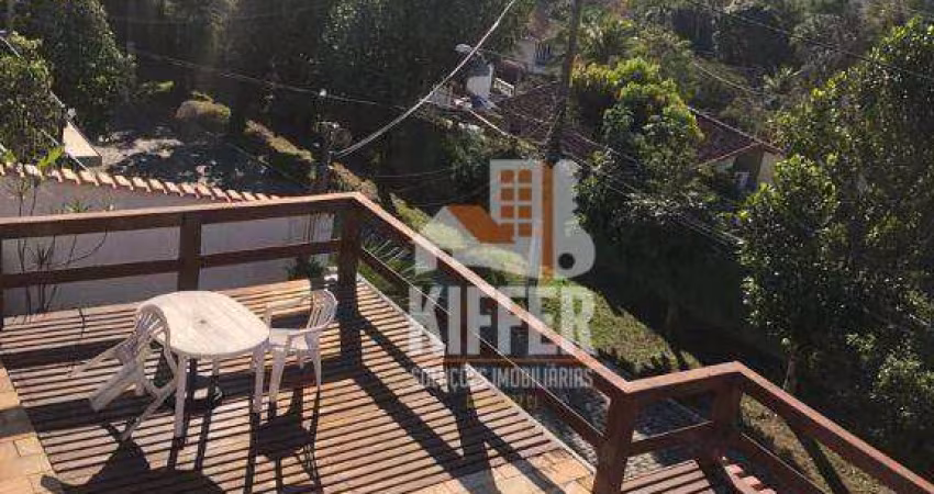 Casa com 3 dormitórios à venda, 281 m² por R$ 900.000,00 - Maria Paula - Niterói/RJ