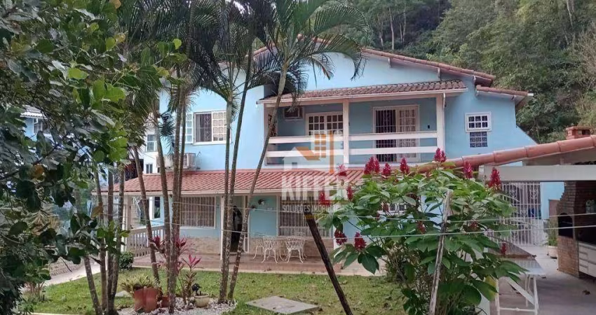 Casa com 3 quartos à venda, 250 m² por R$ 650.000 - Maria Paula - São Gonçalo/RJ