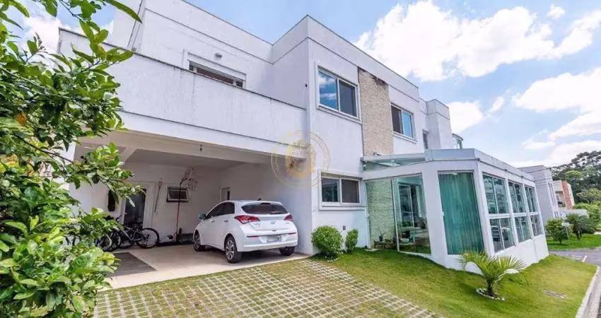 Casa com 4 quartos em condomínio fechado em São José dos Pinhais