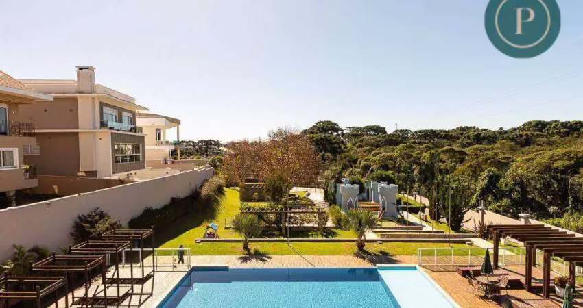 Casa de alto padrão em santa felicidade  condomínio clube completo