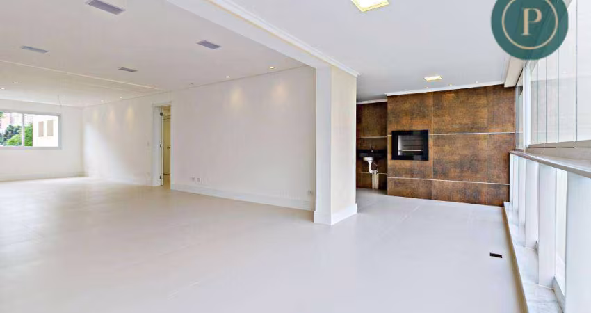 Apartamento amplo com 4 dormitórios no Água Verde