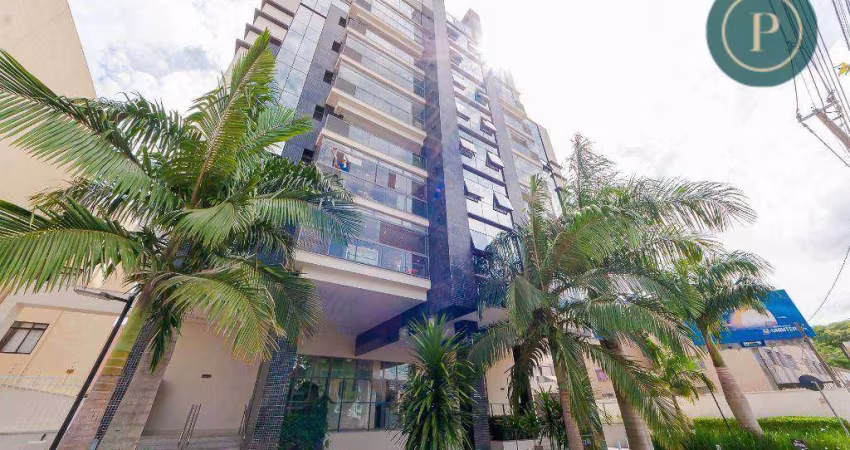 Apartamento com 2 dormitórios no Água Verde