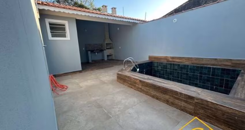 Casa à venda no bairro Bopiranga - Itanhaém/SP