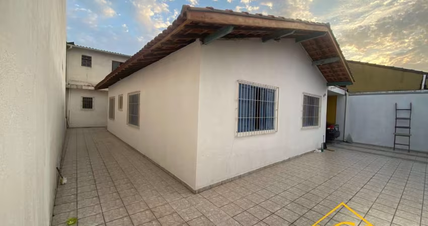 Casa à venda no bairro Belas Artes - Itanhaém/SP