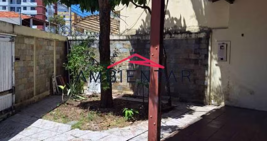 Casa Para Vender com 3 quartos 1 suíte no bairro Luzia em Aracaju