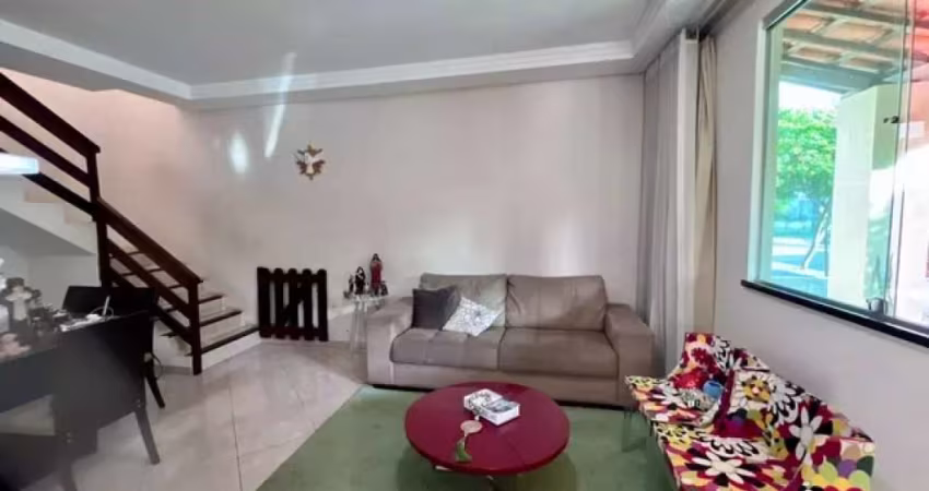 EXCELENTE CASA DE CONDOMÍNIO NA ARUANA