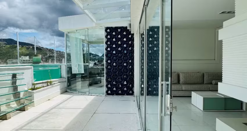 O luxo no coração de teresópolis! cobertura  com vista privilegiada**