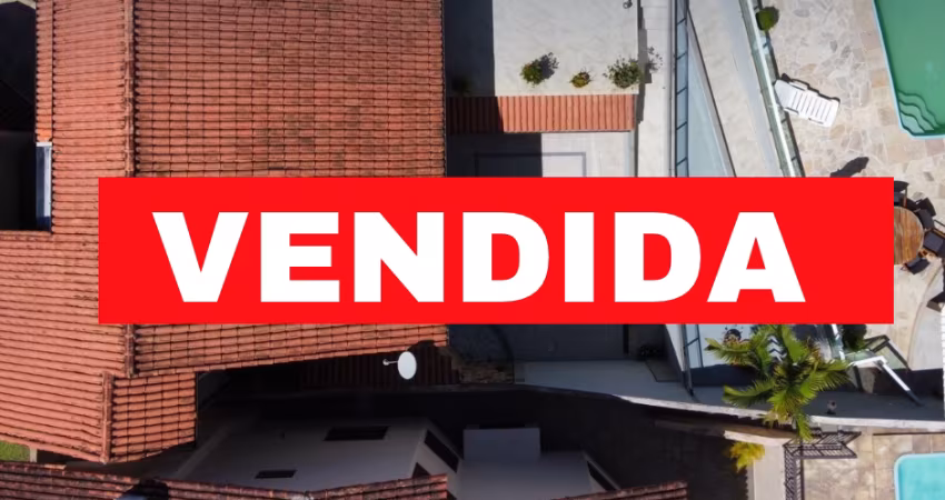 Excelente casa com área de lazer