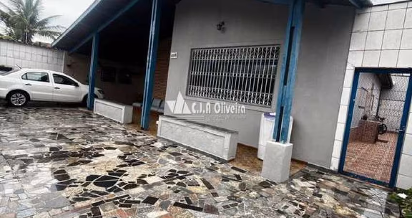 Casa lado praia, 200 metros do mar em Itanhaém 