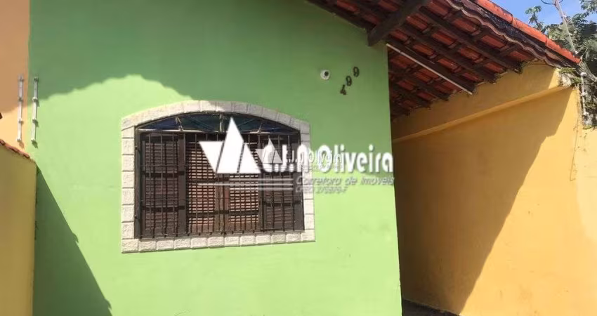 Casa lado praia, 300 metros do mar na cidade de Itanhaém 
