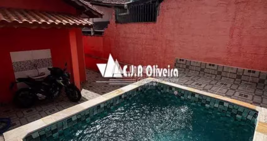 Casa nova com piscina na cidade de Mongaguá 