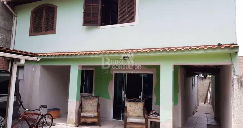 Casa Duplex à Venda 3 Qts, 2 Suítes, Closet, 2 banh,  2 Vagas, Espaço Gourmet, 270 M² Mutua- São Gonçalo