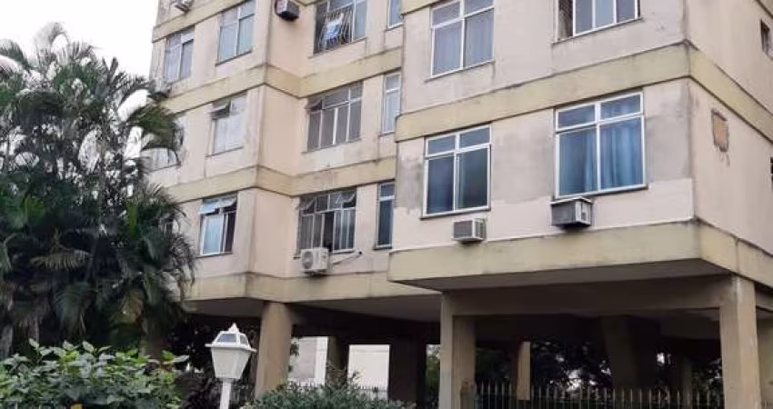 Apartamento no Condomínio Lopes da Cunha, na Rua Lopes da Cunha, 145 Fonseca