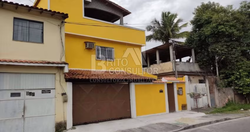 Vendo Linda Casa Duplex no Bandeirantes, 2 Qts, Suíte, Vaga, Terraço, churras, 157 m² Bandeirantes-São Gonçalo