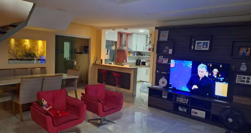 Casa Duplex no Condomínio Village do Moinho IV em Arsenal -  São Gonçalo/RJ