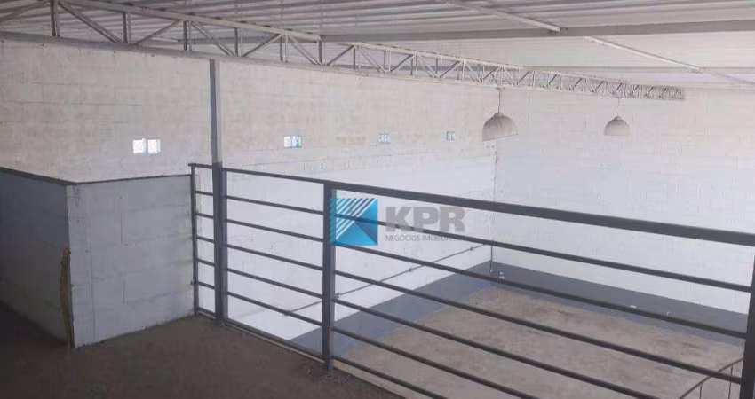 Galpão à venda ou locação, 300 metros de terreno, 125 de área construída.