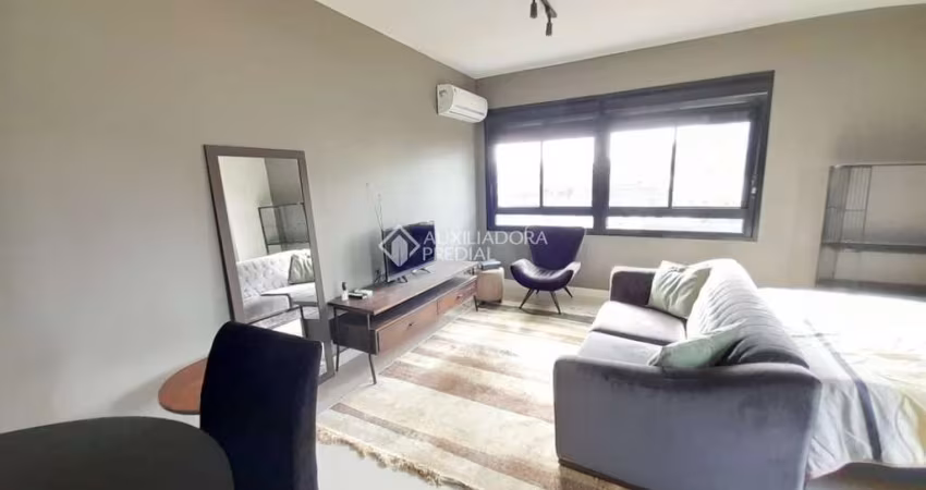 Loft com 1 quarto para alugar na Avenida Ipiranga, 8484, Jardim Carvalho, Porto Alegre