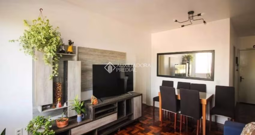 Apartamento com 3 quartos para alugar na Rua Artur Azevedo, 220, Partenon, Porto Alegre