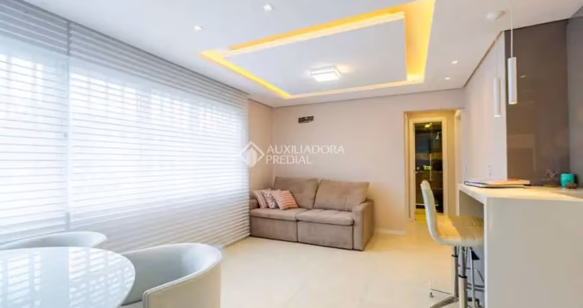 Apartamento com 2 quartos para alugar na Rua Cruz Jobim, 203, Jardim Itu Sabará, Porto Alegre