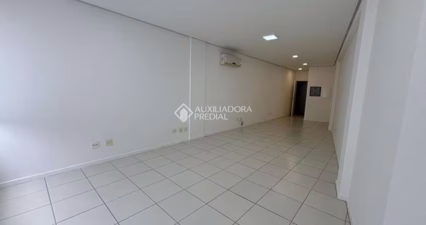 Sala comercial à venda na Rua Vera Linhares de Andrade, 2201, Córrego Grande, Florianópolis