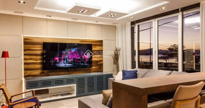 Apartamento com 4 quartos à venda na Avenida Jornalista Rubens de Arruda Ramos, 1226, Centro, Florianópolis