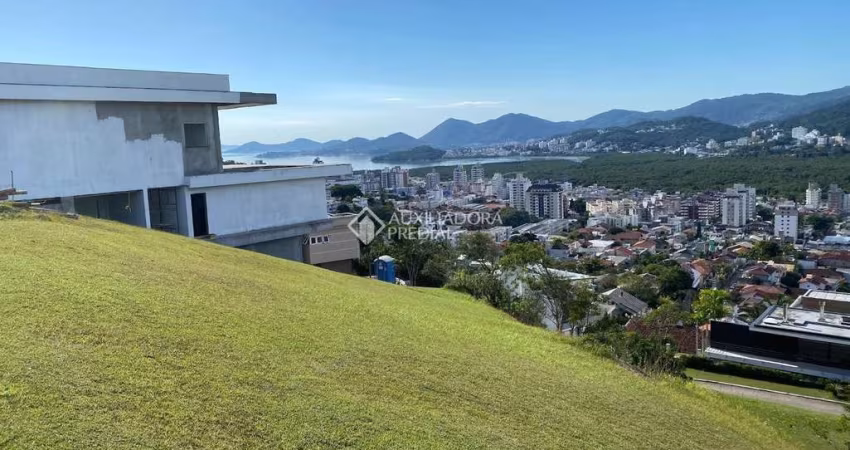 Terreno em condomínio fechado à venda na Rua Zanzibar do Nascimento Lins, 5, Trindade, Florianópolis