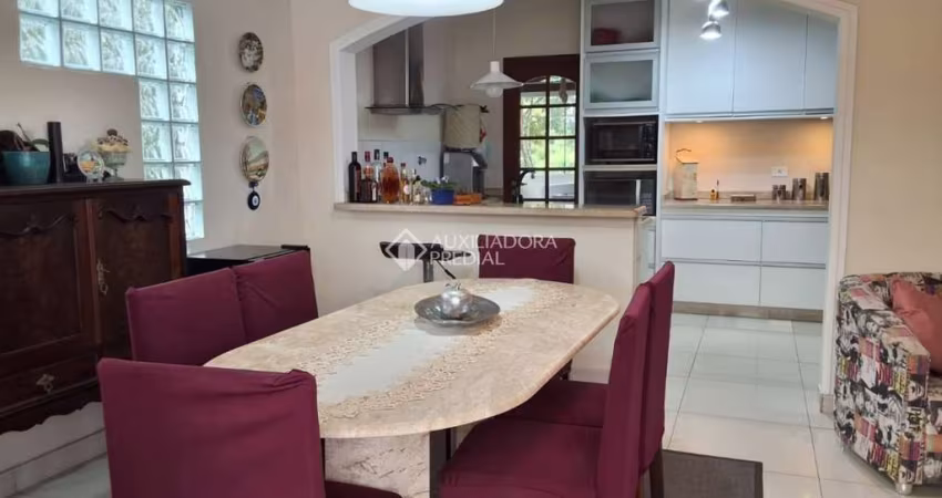 Casa com 5 quartos à venda na Rua Mar Del Plata, 970, Barreiros, São José