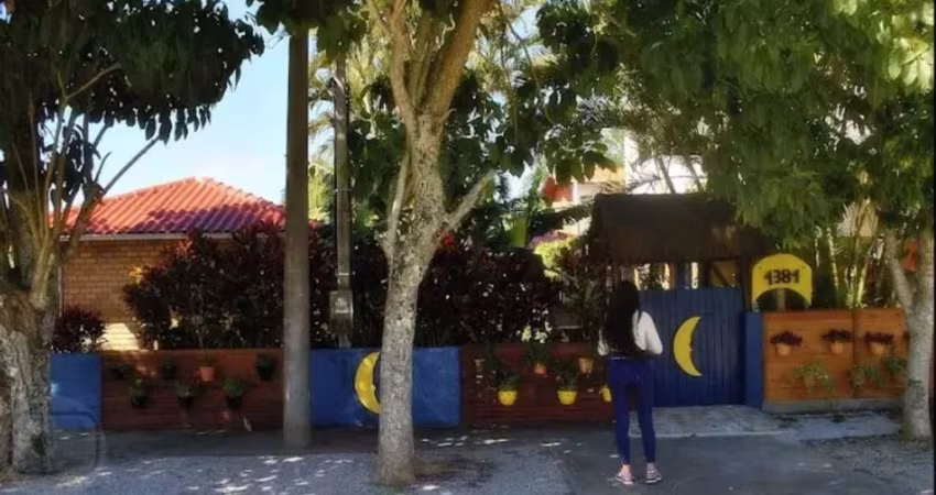 Prédio à venda na Avenida das Pitangueiras, 1381, Daniela, Florianópolis