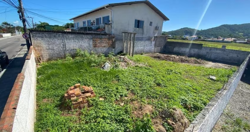 Terreno à venda na Rua Laura Duarte Prazeres, 247, Campeche, Florianópolis