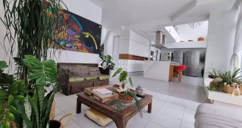 Casa comercial à venda na Rua Frei Caneca, 77, Agronômica, Florianópolis