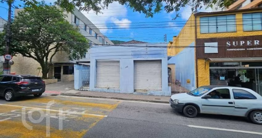 Casa à venda na Avenida Mauro Ramos, 1230, Centro, Florianópolis