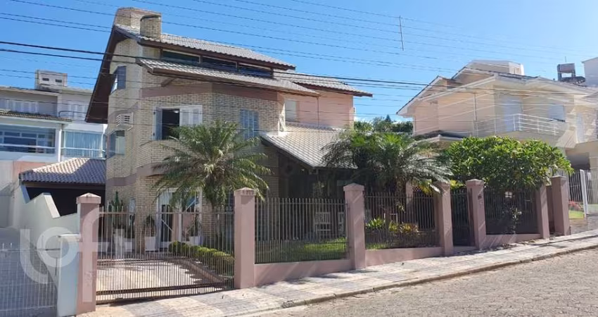 Casa em condomínio fechado com 4 quartos à venda na Rua Laélia Purpurata, 96, João Paulo, Florianópolis