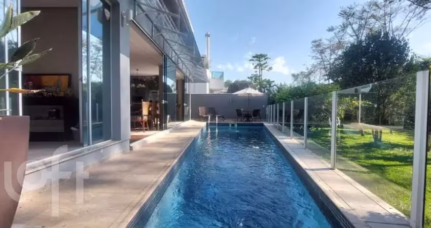 Casa em condomínio fechado com 3 quartos à venda na Rua dos Carijós, 50, Córrego Grande, Florianópolis