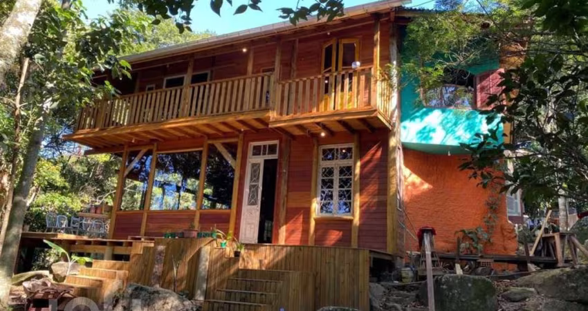 Casa em condomínio fechado com 5 quartos à venda na Rua Manoel Petronilho da Silveira, 1001, São João do Rio Vermelho, Florianópolis